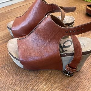 OTBT Brown Wedges